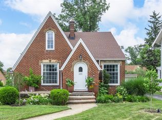 16800 Pilgrim Ave, Cleveland, OH 44111