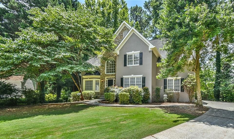 1st image of 6015 Fairlong Ct NW