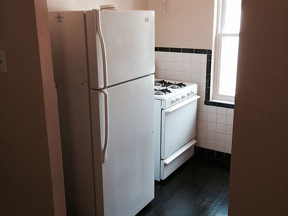 4th image of 5317 Pernod Ave APT 2W