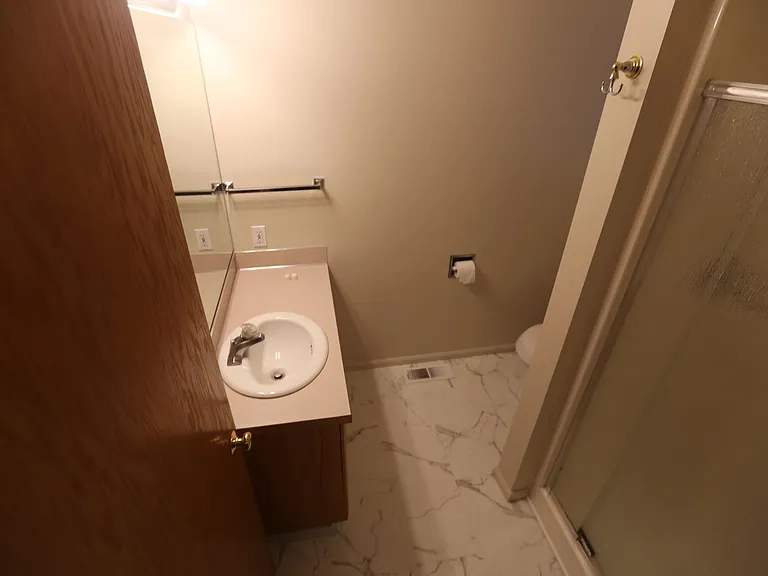 6910 E Crestwood Ct — Photo 5