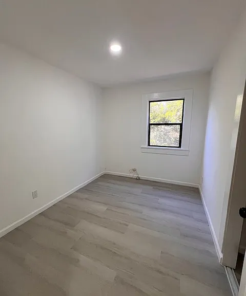 2065 Alameda Ave — Photo 12