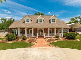 39606 River Oaks Dr, Ponchatoula, LA 70454