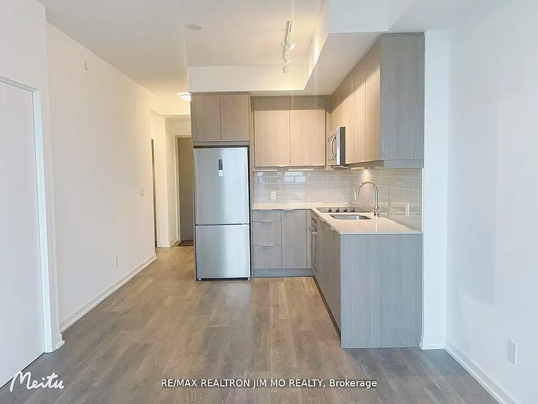 32 Forest Manor Rd #2707 — Photo 6