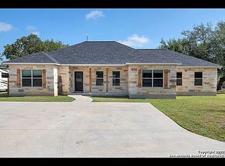341 County Road 6860, Natalia, TX 78059