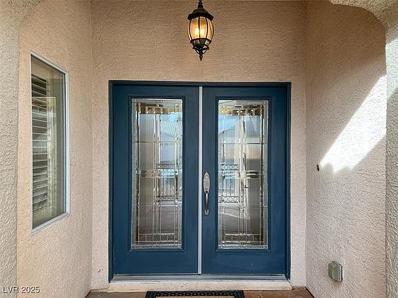 3rd image of 2624 Torch Ave