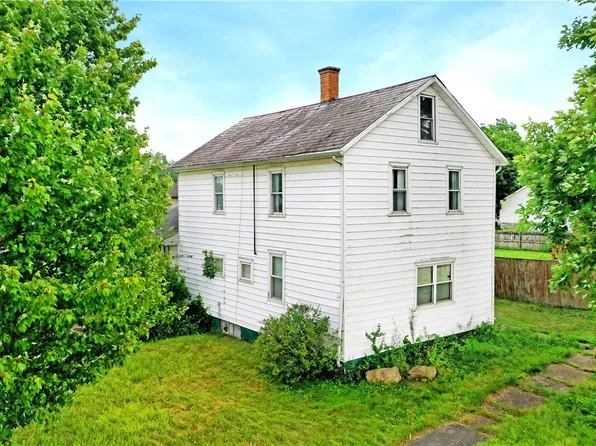 78 Water St, Fredonia, PA 16124