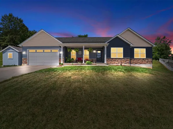 1023 Comiskey Ct, Warrenton, MO 63383