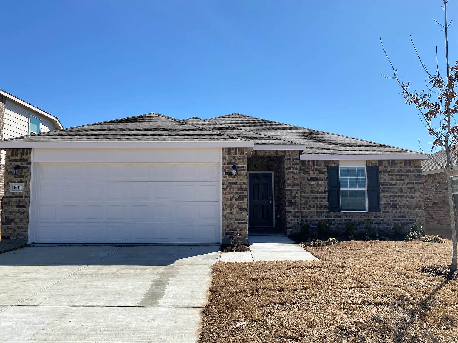 4 bed, 1960 sqft, $2,700 — Photo 1