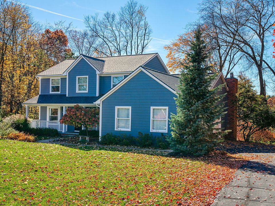 1st image of 8816 Pebble Creek Dr