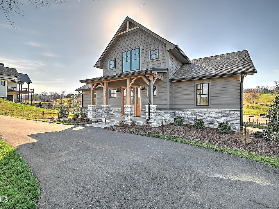 1st image of 136 Farmhouse Village Trl