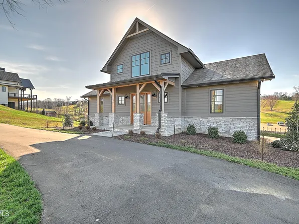 136 Farmhouse Village Trl, Butler, TN 37640