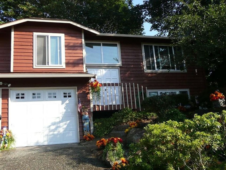 1st image of 10325 NE 123rd Pl