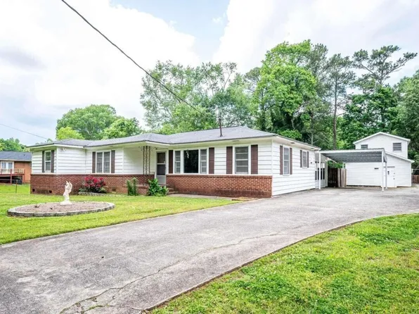 46 Bobs Dr SW, Mableton, GA 30126