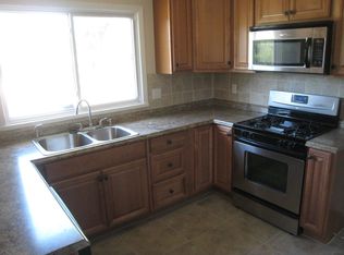 3501 Ruysser Rd, Kansas City, MO 64137