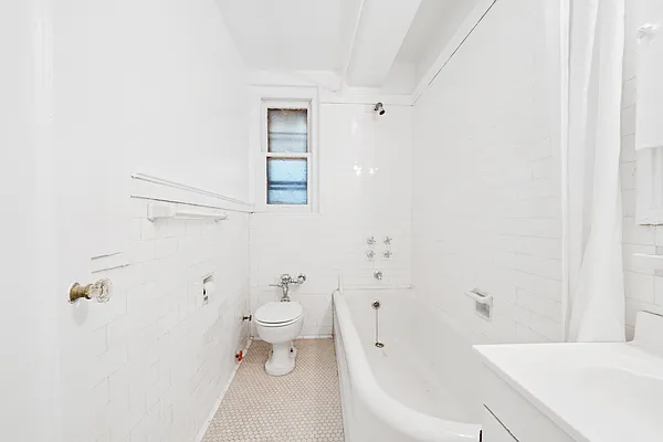 Sold by Ideal Properties Group | media 14