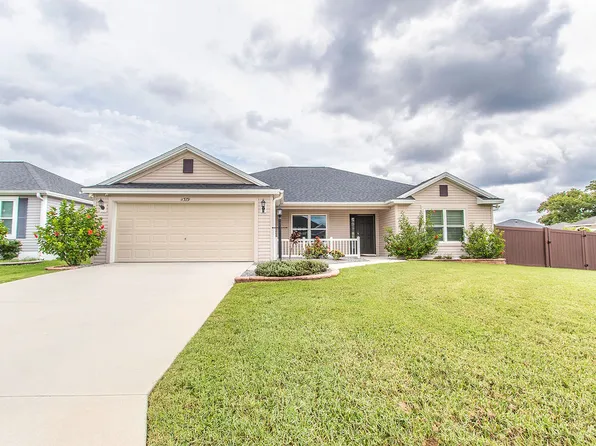 11379 Soutar Ave, Oxford, FL 34484