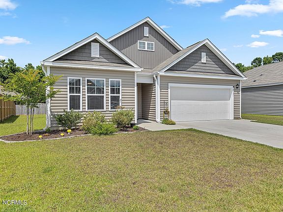 2nd image of 9121 Oak Grove Court NE