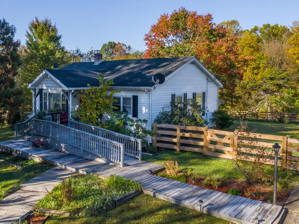 650 Collierstown Rd, Lexington, VA 24450
