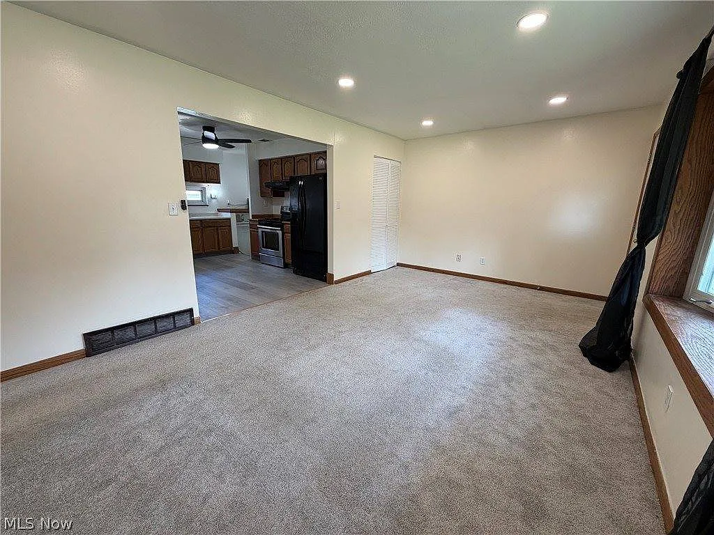 3 bed, 1617 sqft, $1,800 — Photo 4