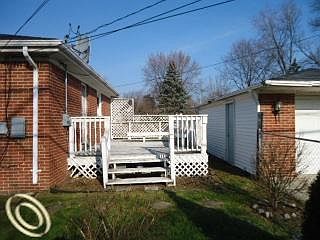 3rd image of 4053 Parker St