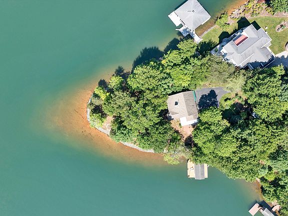 3rd image of 216 Mountwood Dr