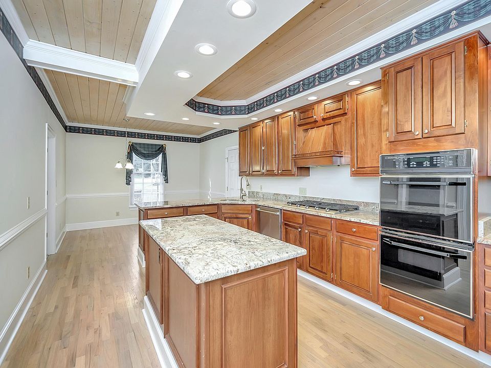 1st image of 1401 Corbin Hall Ln