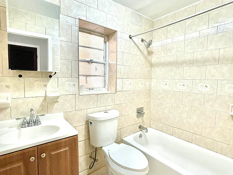 3235 Olinville Ave #2 — Photo 8