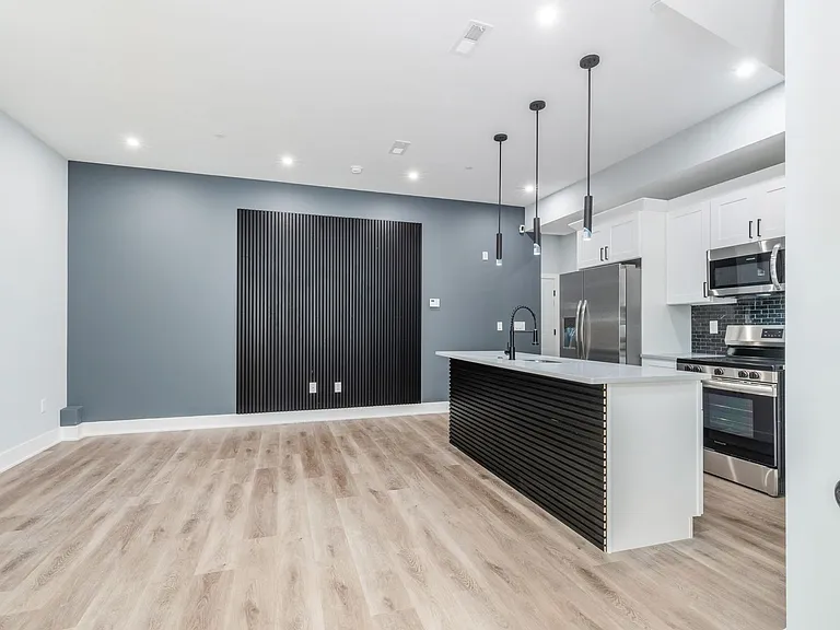 631 N Preston St #1 — Photo 2