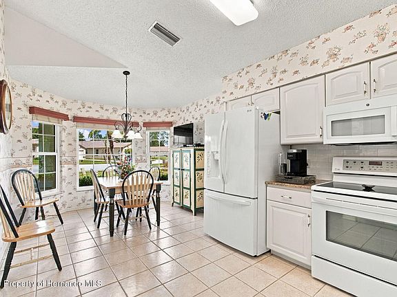 5th image of 11812 Aranda Ct
