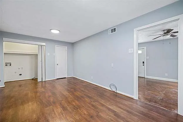 325 Paddy St — Photo 27