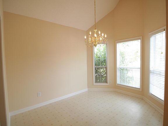 5th image of 1383 Habersham Dr