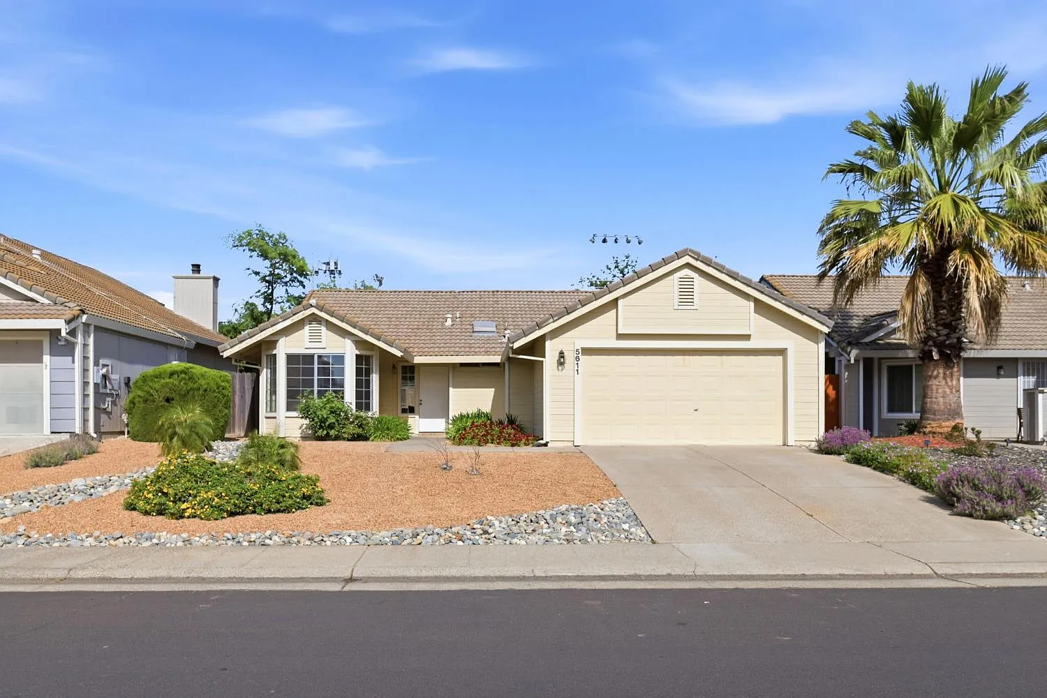 5611 Bolton Way photo 1