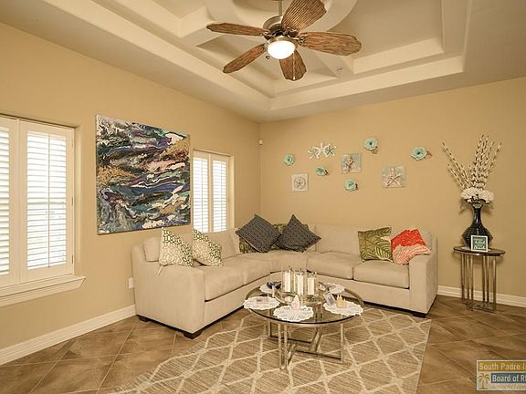 2nd image of 201 W Oleander St #6