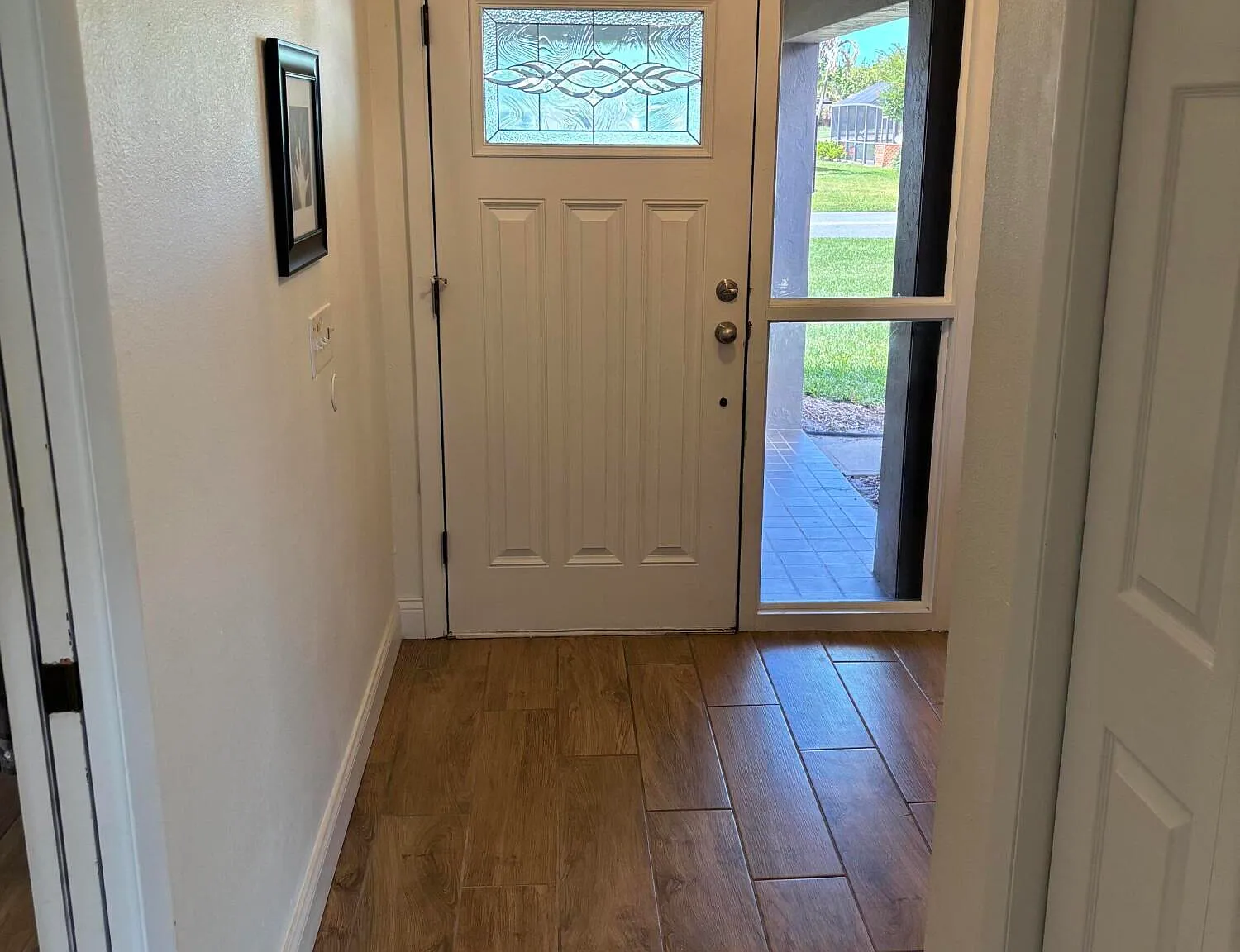 3 bed, 2.0 bath, 1971 sqft, $3,400 — Photo 3