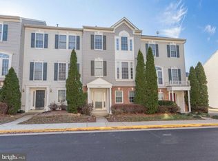 12423 Erica Hill Ln, Fairfax, VA 22033