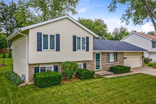 1st image of 204 Augusta Dr
