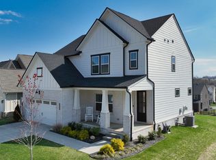421 Meandering Way, White House, TN 37188