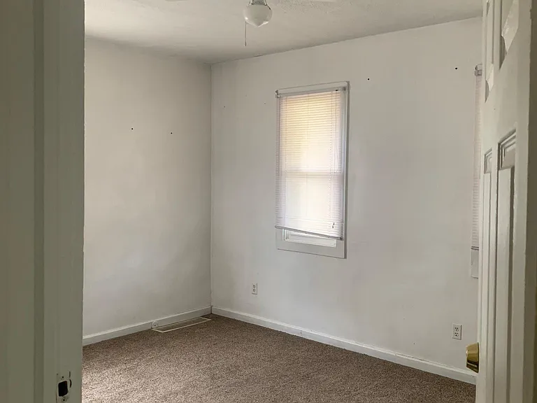 713 Sumner St — Photo 14