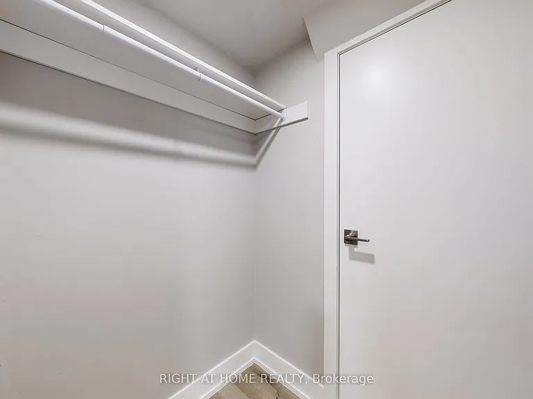 11 Hawker Ct #BASEMENT — Photo 20