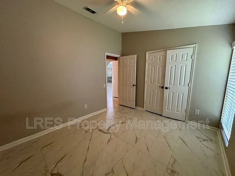 1028 Kerwood Cir — Photo 29