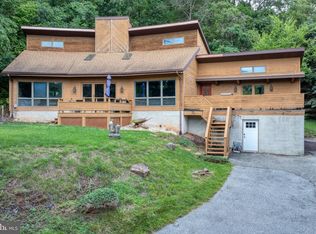 5840 Mountain Rd, Dover, PA 17315