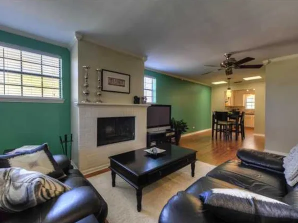 2301 Lawnmont Ave APT 16, Austin, TX 78756