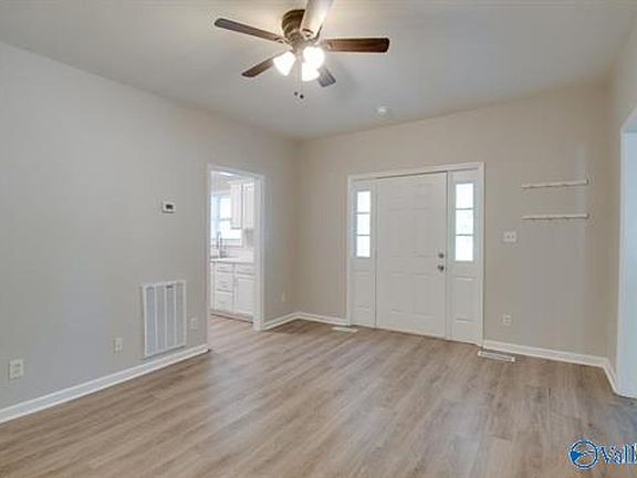2nd image of 310 Rock St SE