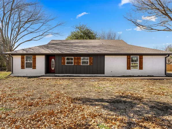 801 Chapparal Rd, Hewitt, TX 76643