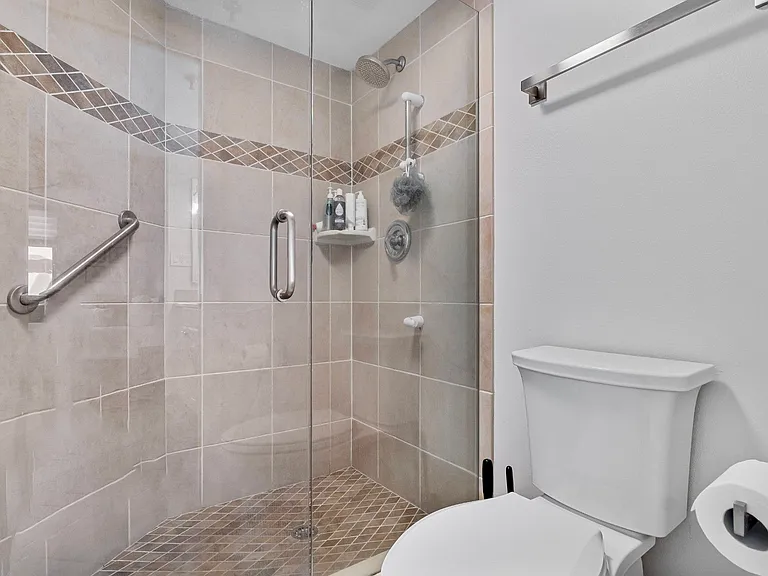 6287 Bahia Del Mar Cir #706 — Photo 15
