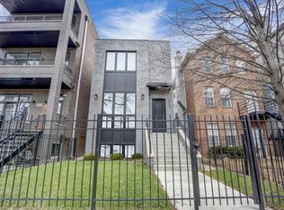2727 W Potomac Ave, Chicago, IL 60622