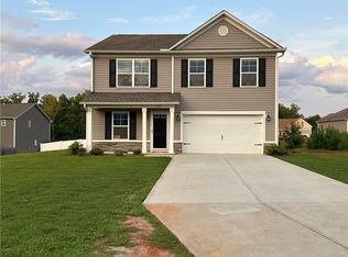 140 Sunny Point Loop, Central, SC 29630