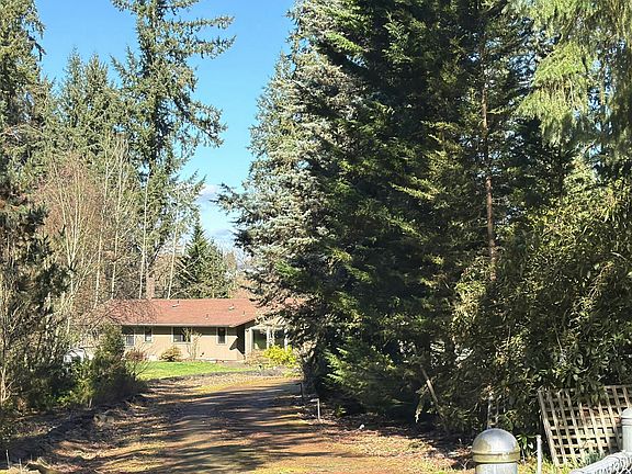 3rd image of 24217 NW Meuller Rd