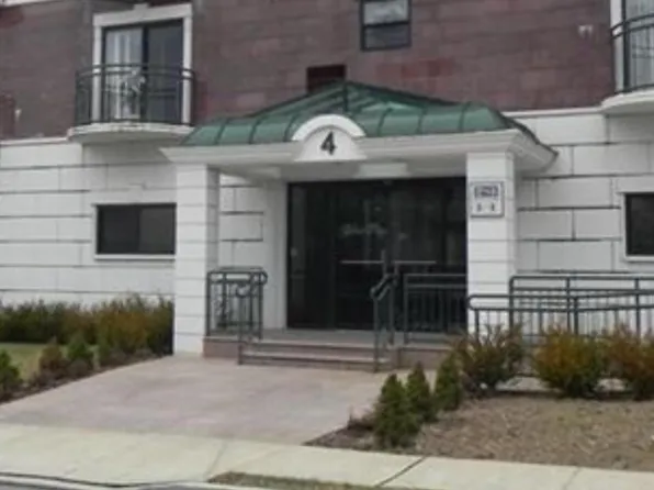 4 Chelsea Pl, Great Neck, NY