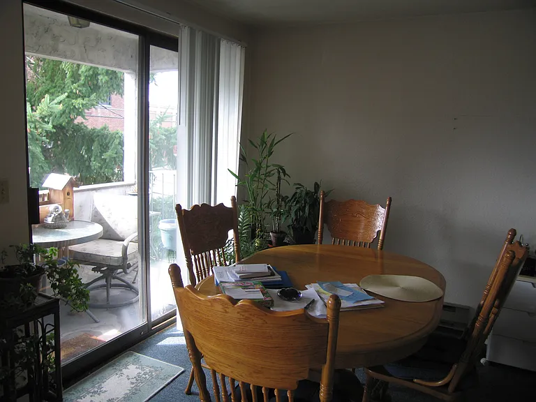 1422 NW 59th St #5 — Photo 3